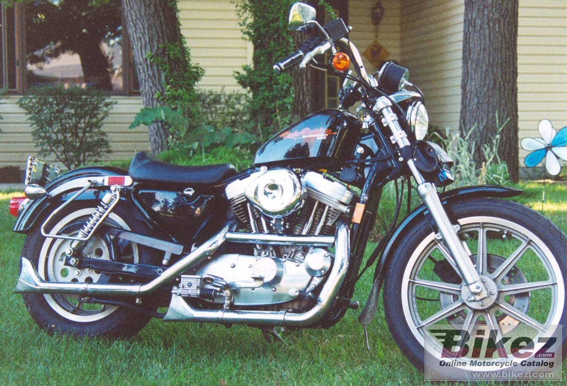 883 Sportster Hugger