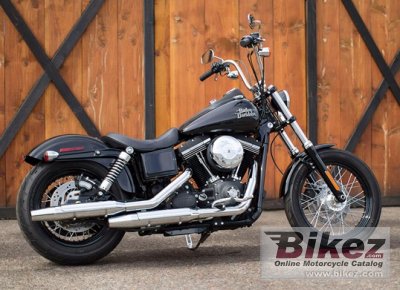 Dyna Street Bob Dark Custom