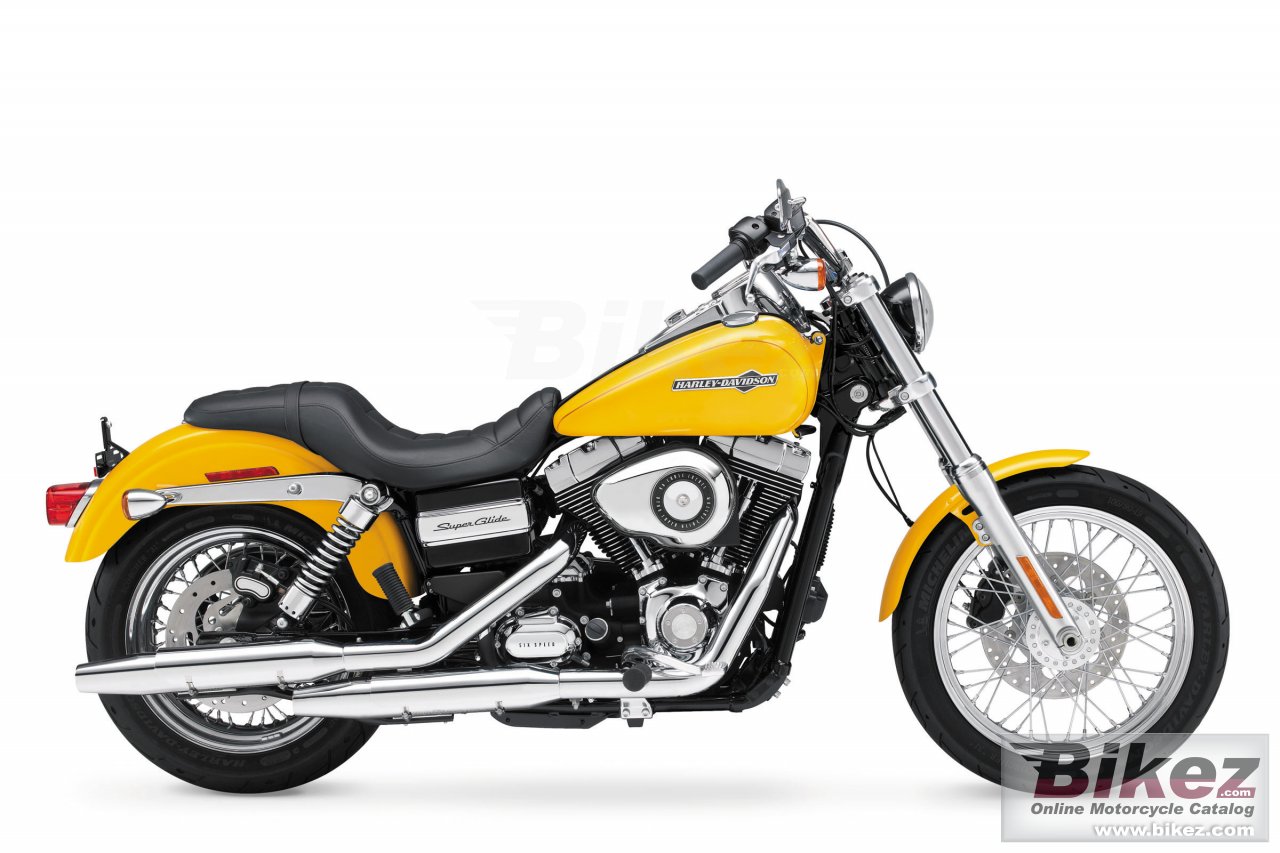 Dyna Super Glide Custom