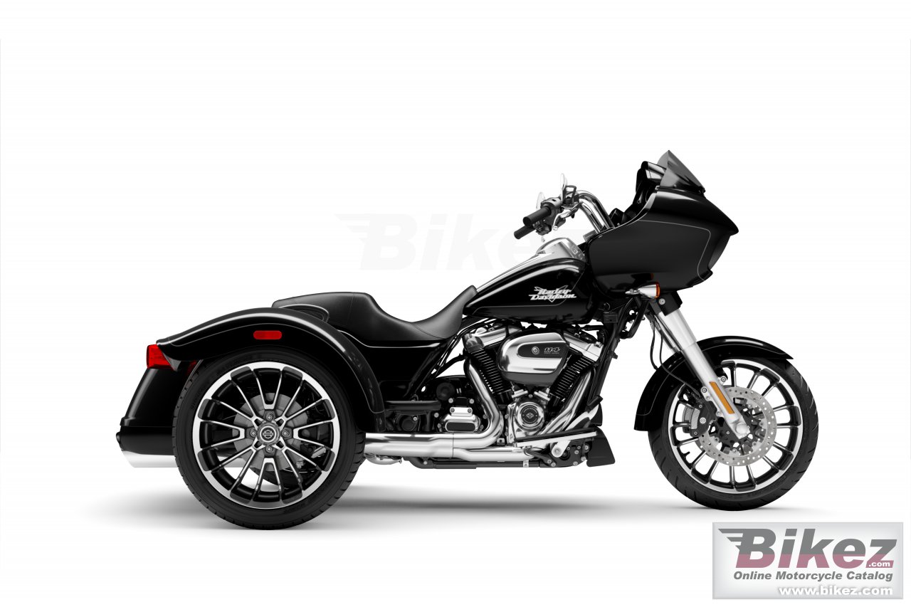 Road Glide 3