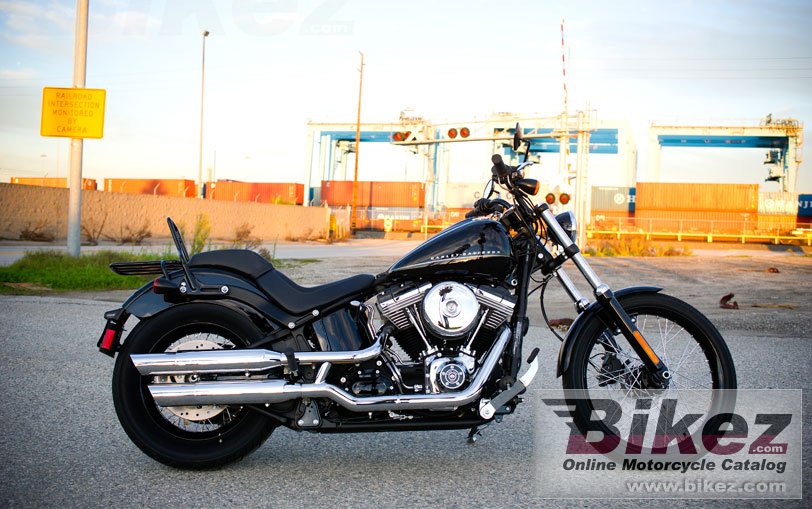 Softail Blackline Dark Custom