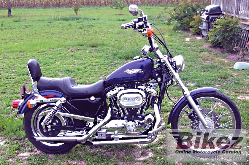 Sportster 1200 Custom