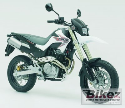 Fmx 650