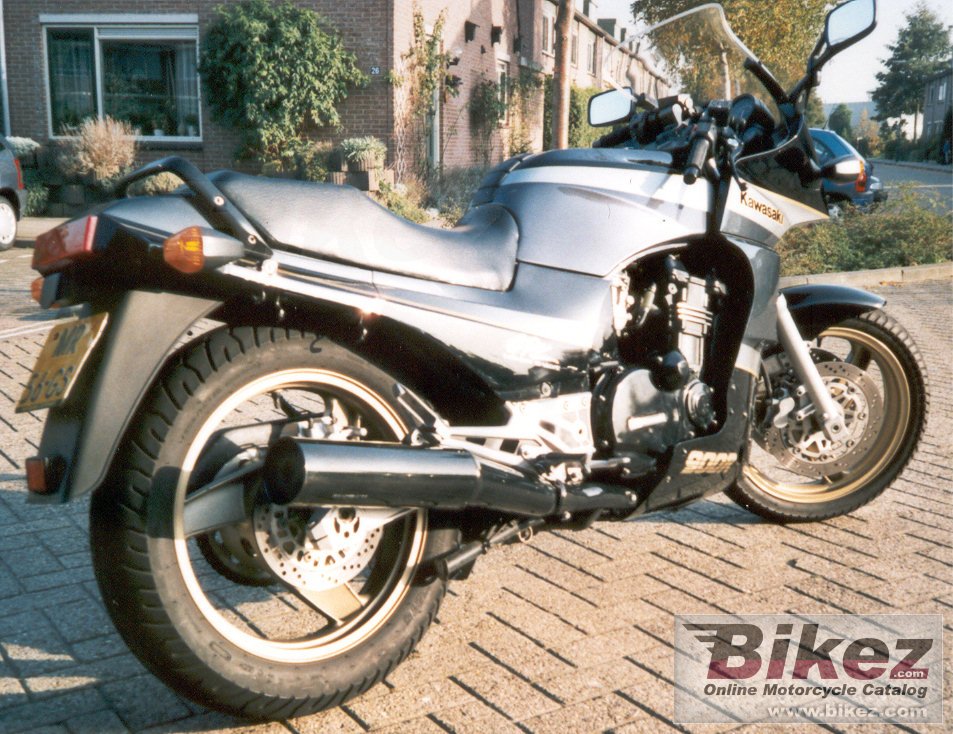 Gpz 900 R