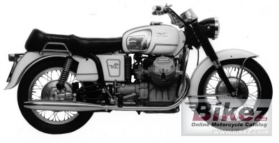 Guzzi V7 700