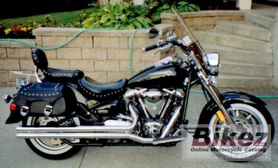 Road Star Midnight Silverado 1700